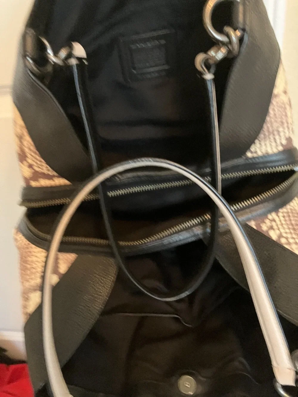 Coach Black Leather Shoulder Bag with Cream Snakeskin EUC - Picture 4 of 4